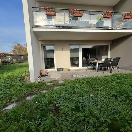 Un Havre De Verdure En Apartment *
