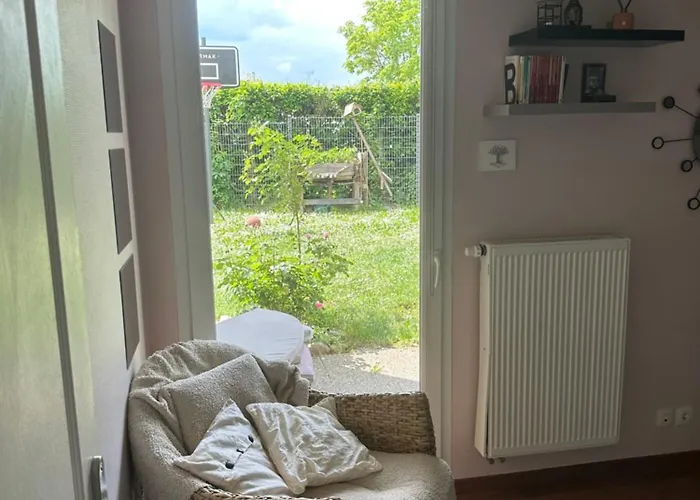 Un Havre De Verdure En Apartment