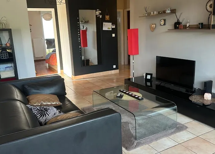 Un Havre De Verdure En Apartment *